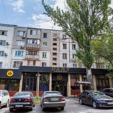 Прекрасные Апартаменты На Арбате אלמטי מראה חיצוני תמונה